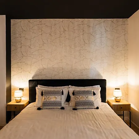 Moodee - Piata Sfatului Apartamento Braşov