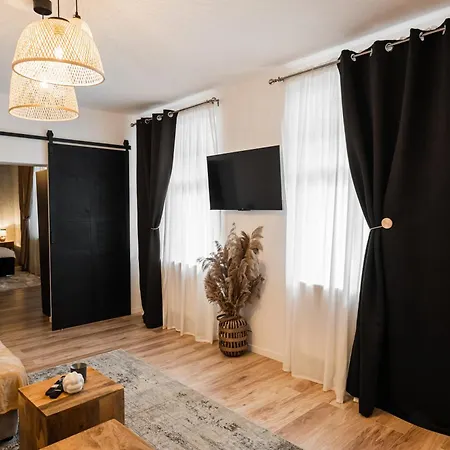 Moodee - Piata Sfatului Apartamento