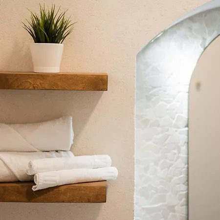 Moodee - Piata Sfatului * Braşov