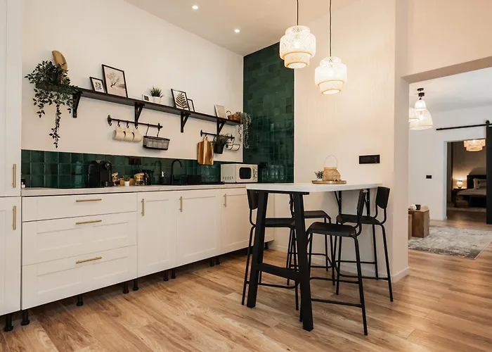 Moodee - Piata Sfatului