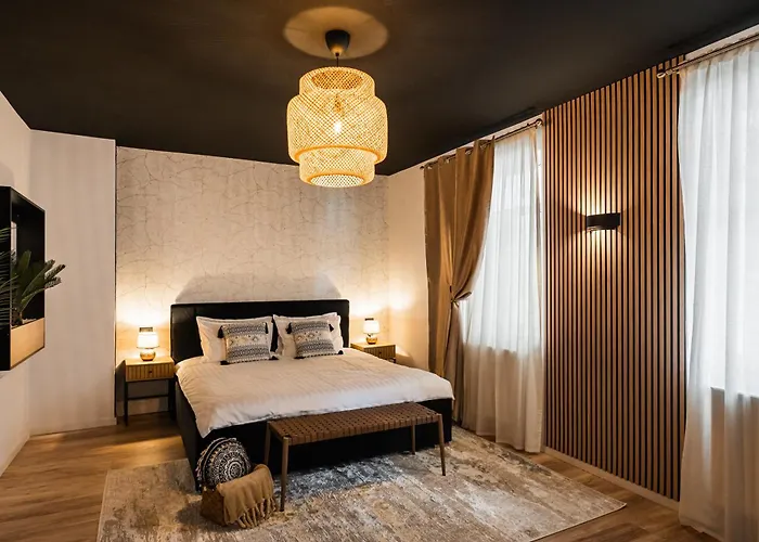 Apartment Moodee - Piata Sfatului *